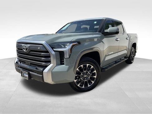 Used 2025 Toyota Tundra Limited AWD/4WD image 1