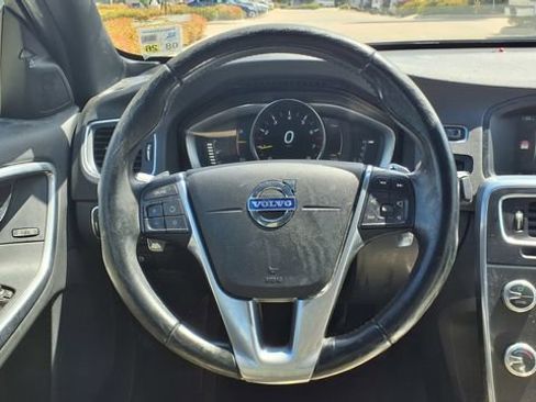 Used 2015 Volvo S60 T5 Premier w/ Convenience Package image 21