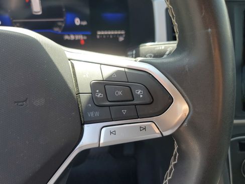 Used 2023 Volkswagen Atlas SE image 29