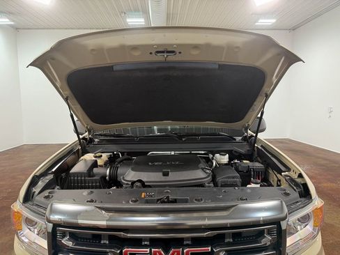 Used 2022 GMC Canyon AT4 image 19