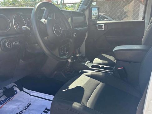 Used 2022 Jeep Gladiator Sport w/ Trailer Tow Package image 7