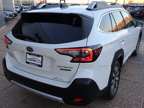 Used 2023 Subaru Outback Touring image 6