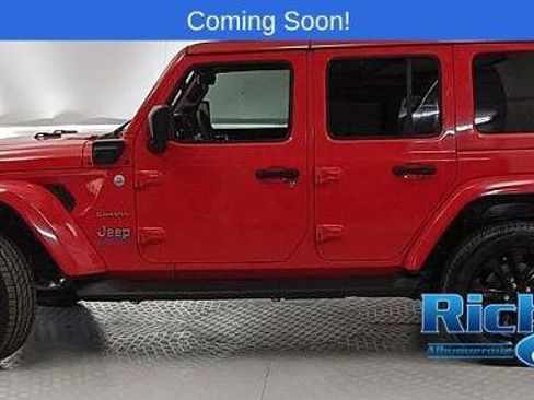 Used 2023 Jeep Wrangler Unlimited Sahara image 5