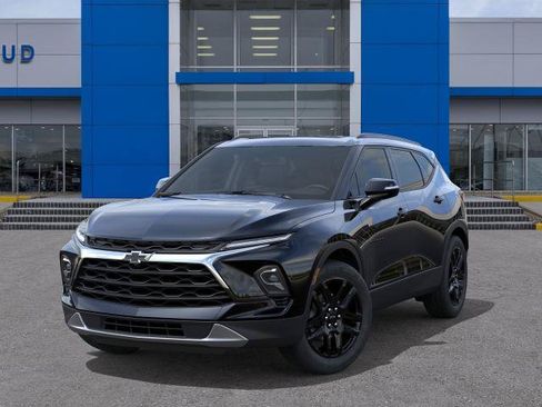 New 2026 Chevrolet Blazer LT w/ Sound & Technology Package AWD/4WD image 30