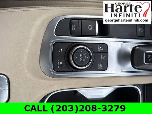 Used 2022 INFINITI QX60 Sensory w/ Cargo Package image 29