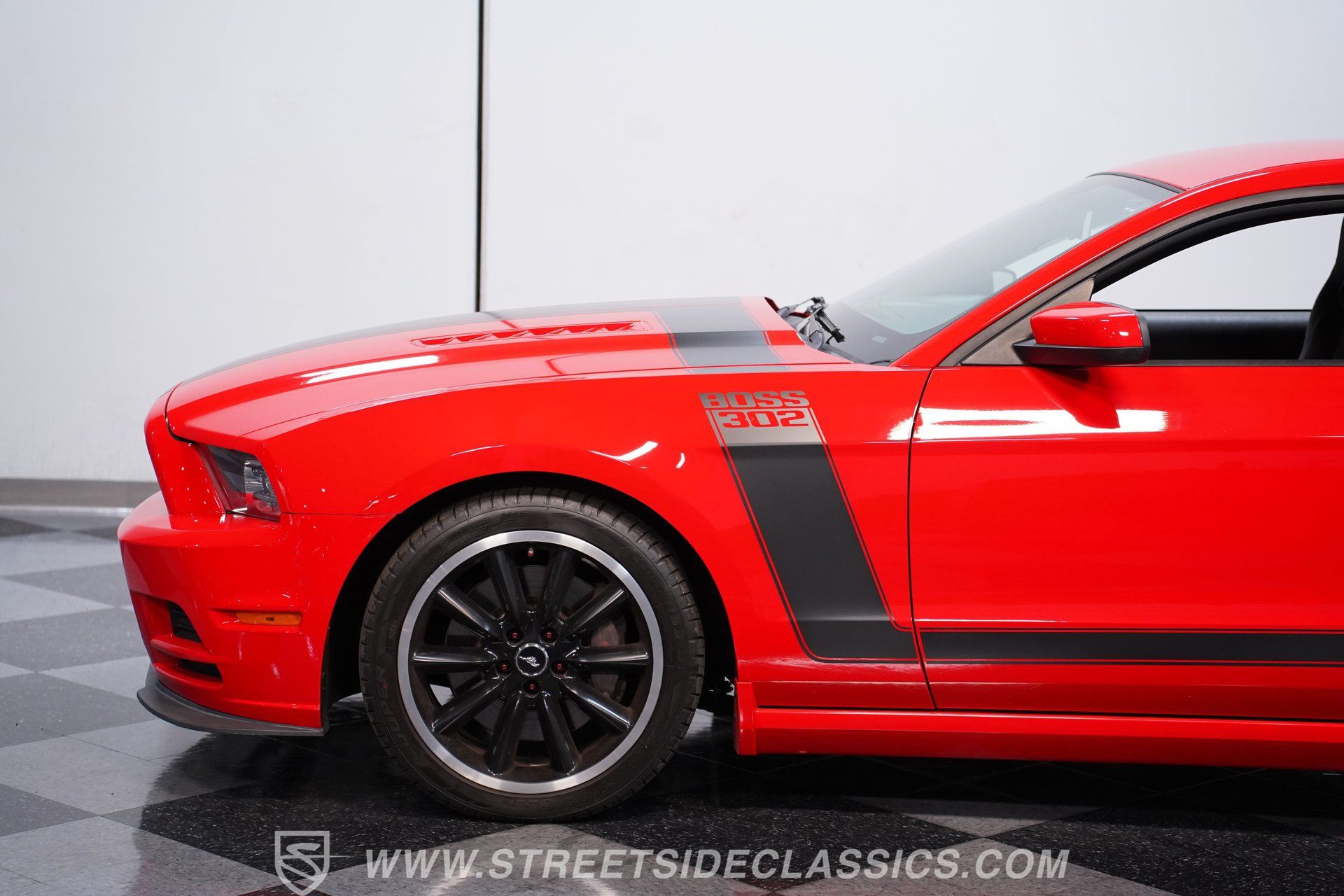 Used 2013 Ford Mustang Boss 302 w/ Boss 302 Accessory Pkg RWD image 19