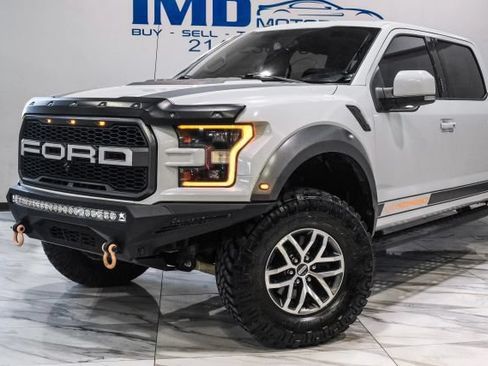 Used 2017 Ford F150 Raptor w/ Equipment Group 802A Luxury AWD/4WD image 7