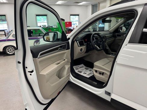 Used 2022 Volkswagen Atlas SE AWD/4WD image 14