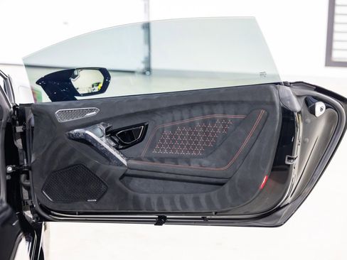 Used 2018 Lamborghini Huracan Performante image 30