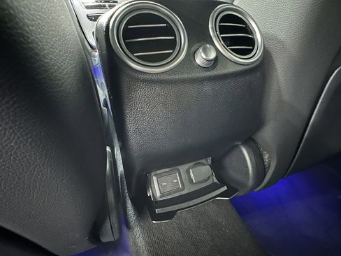 Used 2022 Mercedes-Benz GLC 300 GLC 300 image 26