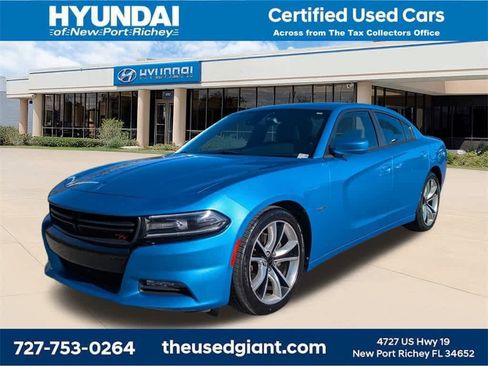 Used 2015 Dodge Charger R/T image 1