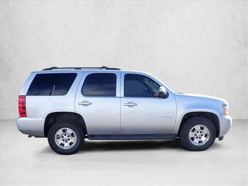 Used 2013 Chevrolet Tahoe LS w/ Convenience Package AWD/4WD image 9