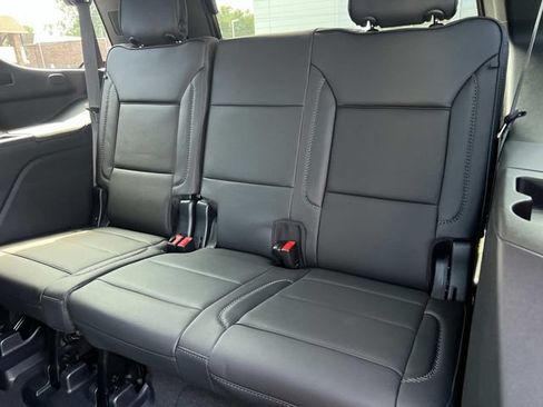 Used 2023 GMC Yukon Denali w/ Advanced Technology Package AWD/4WD image 13