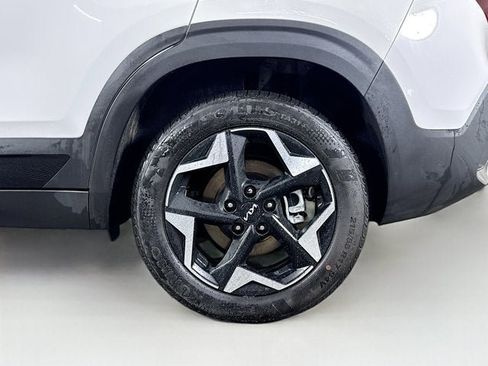 Certified 2025 Kia Seltos S image 29