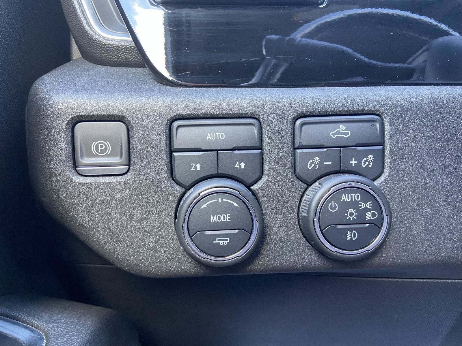 Used 2022 Chevrolet Silverado 1500 RST AWD/4WD image 26