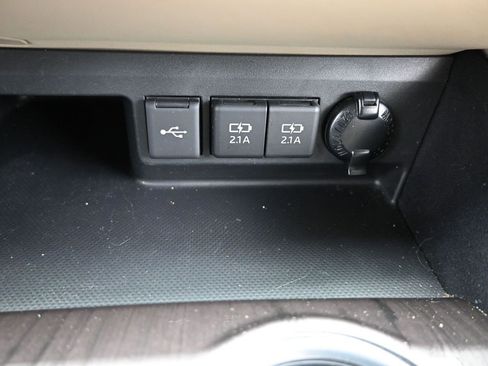 Used 2020 Toyota Highlander Limited image 36