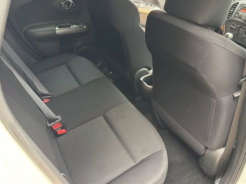Used 2014 Nissan Juke S image 17