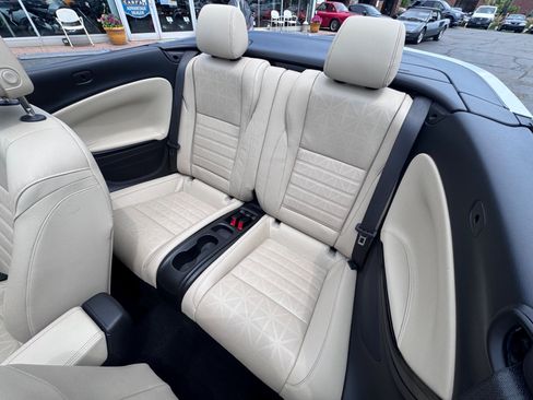 Used 2019 Buick Cascada Premium FWD image 5