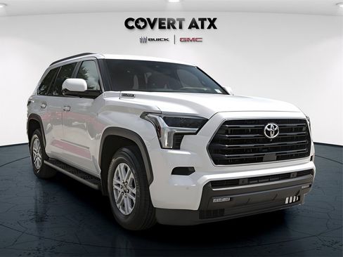 Used 2025 Toyota Sequoia SR5 image 7