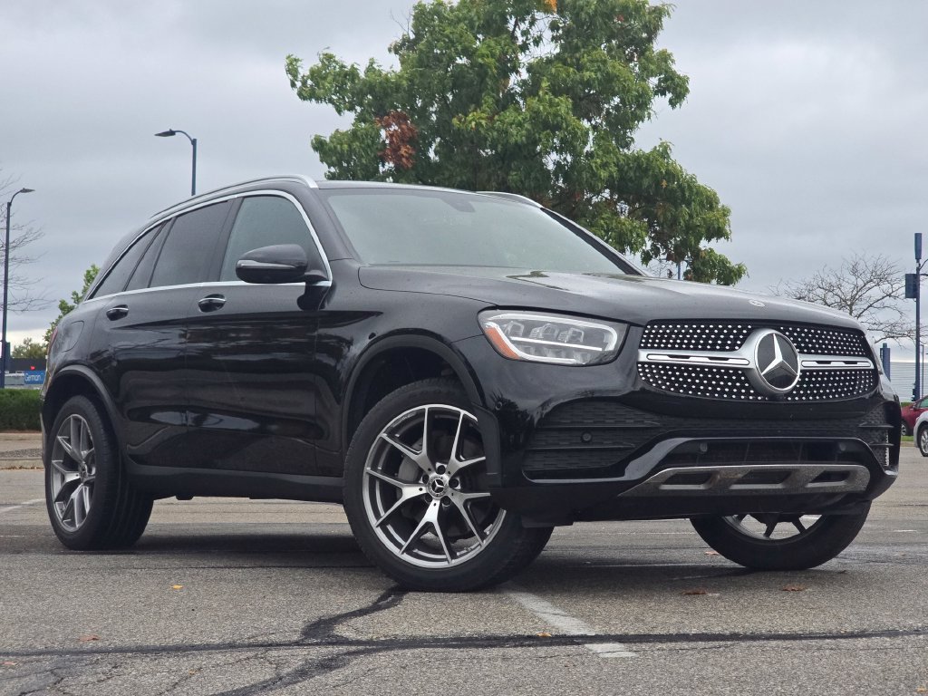 Certified 2021 Mercedes-Benz GLC 300 4MATIC image 2
