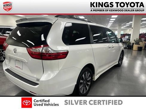 Used 2019 Toyota Sienna XLE w/ XLE Navigation Package AWD/4WD image 9