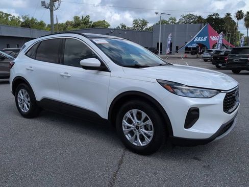 Used 2023 Ford Escape Active w/ Tech Pack #2 FWD image 2