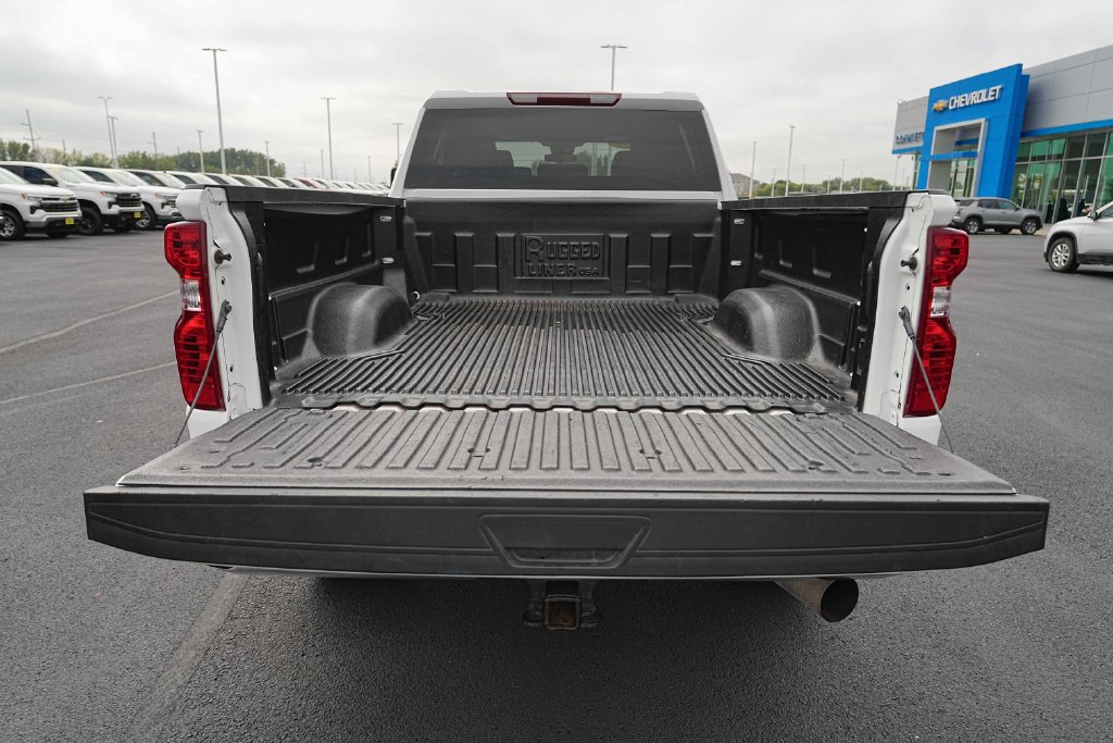 Used 2025 Chevrolet Silverado 2500 LT w/ Convenience Package AWD/4WD image 15