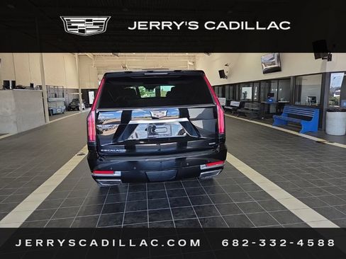 Used 2025 Cadillac Escalade Premium Luxury w/ Touring Package AWD/4WD image 7