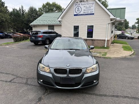 Used 2011 BMW 328i xDrive Sedan AWD/4WD image 4