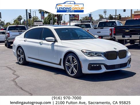 Used 2019 BMW 750i w/ Executive Package RWD image 5