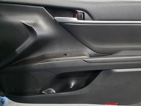 Used 2024 Toyota Camry SE image 13