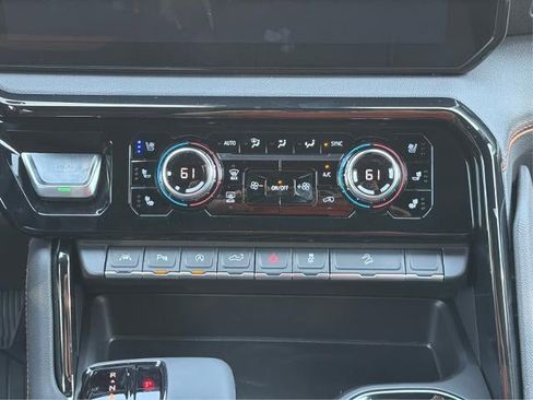 New 2026 GMC Sierra 1500 AT4 AWD/4WD image 15