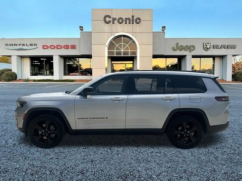 Used 2023 Jeep Grand Cherokee L Laredo AWD/4WD image 6