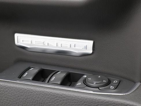 Used 2023 GMC Sierra 1500 Denali w/ Denali Reserve Package image 39