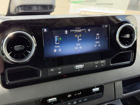 New 2025 Mercedes-Benz Sprinter 2500 image 26