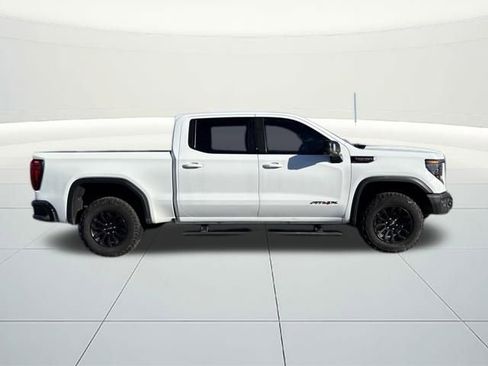 Used 2023 GMC Sierra 1500 AT4X image 6