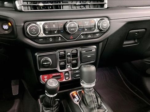 New 2026 Jeep Gladiator Rubicon AWD/4WD image 6