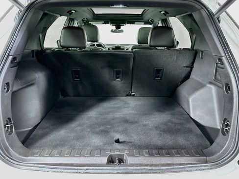 Used 2024 Chevrolet Equinox RS FWD image 16