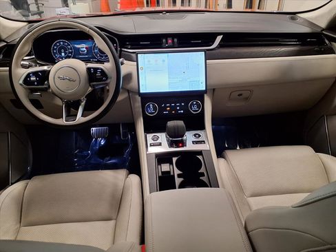 Used 2021 Jaguar F-PACE S image 16