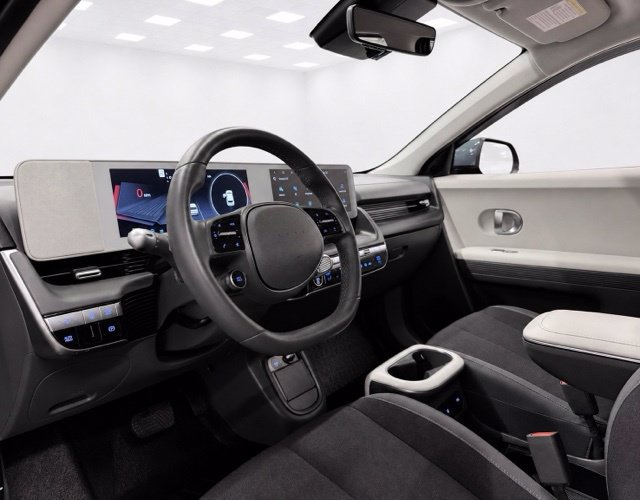 Used 2024 Hyundai Ioniq 5 SEL AWD/4WD image 14