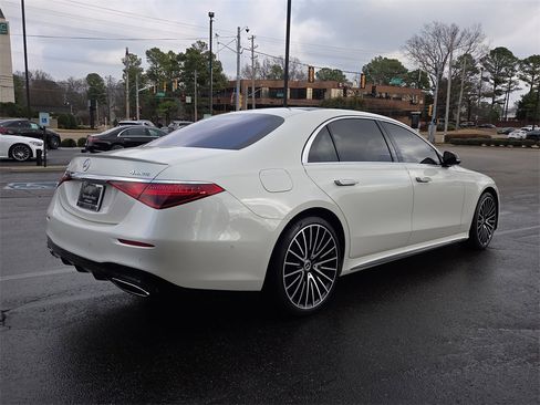 Used 2022 Mercedes-Benz S 580 S 580 image 5