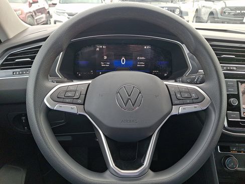 Certified 2022 Volkswagen Tiguan S image 18
