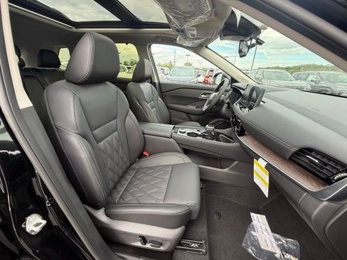 New 2026 Nissan Rogue Platinum w/ Platinum Premium Package image 19