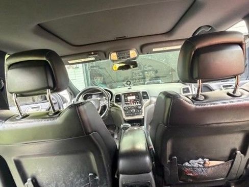 Used 2015 Jeep Grand Cherokee Altitude AWD/4WD image 10