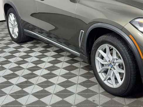 Used 2023 BMW X5 xDrive40i image 12