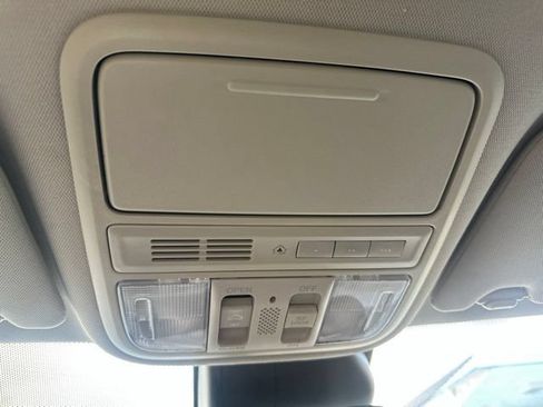 Used 2014 Honda Odyssey Touring image 23