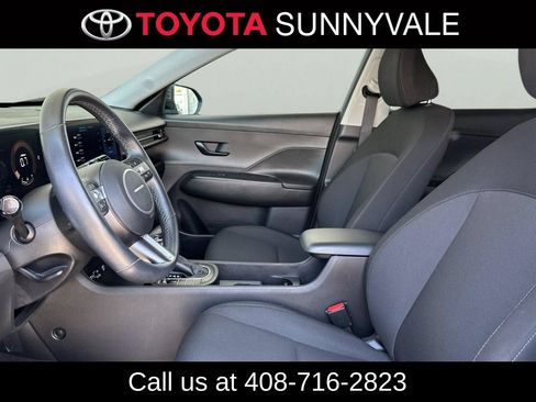 Used 2025 Hyundai Kona SEL AWD/4WD image 14