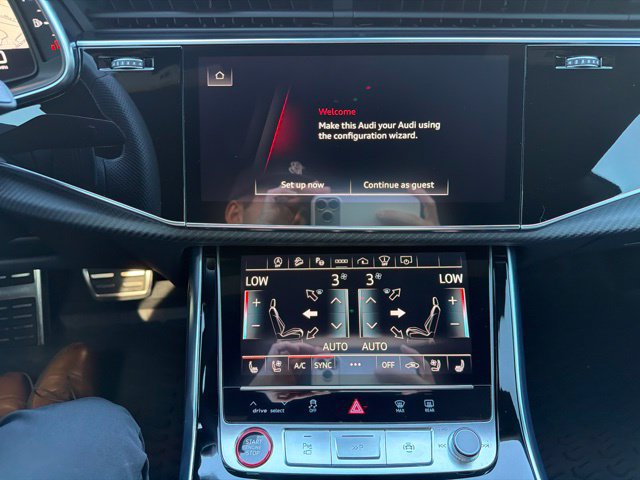 Used 2024 Audi SQ8 Prestige w/ Prestige Package AWD/4WD image 33
