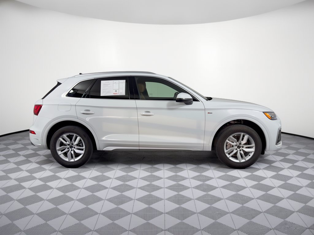 Used 2023 Audi Q5 2.0T Premium w/ Convenience Package AWD/4WD image 8