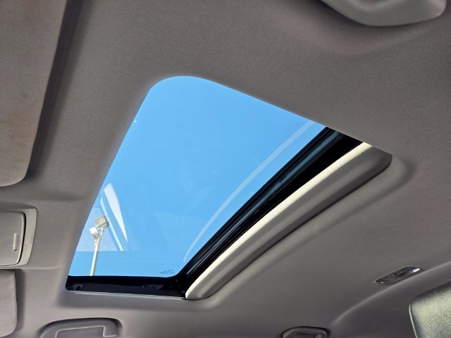 Used 2022 Honda CR-V EX-L image 11